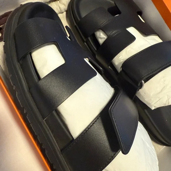 Hermes chypre Black Sandals - Picture 3 of 5